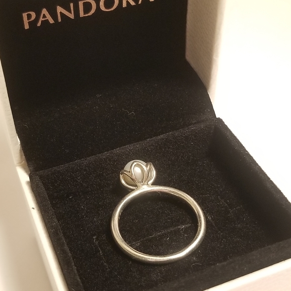 PANDORA Cultured Elegance Ring, Pearl - Picture 3 of 6